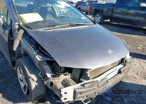 2014 Honda Civic Lx z USA, uszkodzony, nr VIN 19XFB2F54EE238290